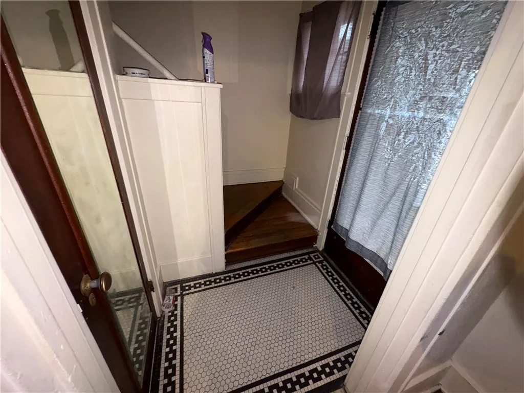 343 West Avenue, Rochester, New York 14611, Rochester, New York 14611, 6 Bedrooms Bedrooms, ,2 BathroomsBathrooms,Residential,Closed,343 West Avenue, Rochester, New York 14611,0,R1600773