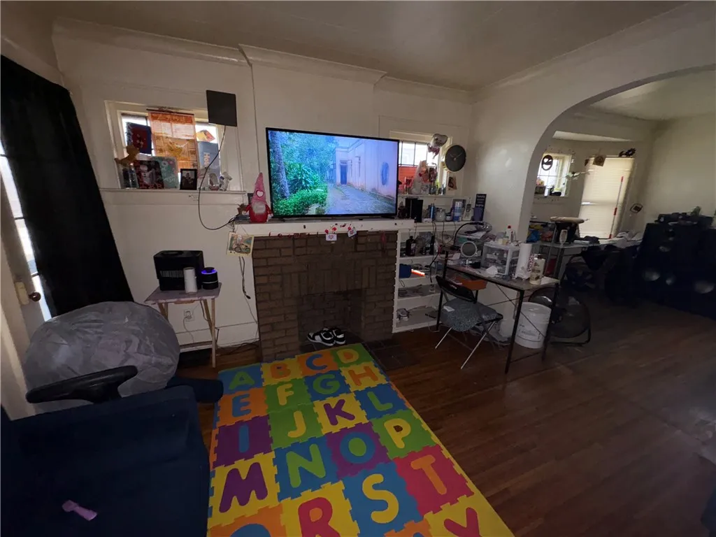 343 West Avenue, Rochester, New York 14611, Rochester, New York 14611, 6 Bedrooms Bedrooms, ,2 BathroomsBathrooms,Residential,Closed,343 West Avenue, Rochester, New York 14611,0,R1600773