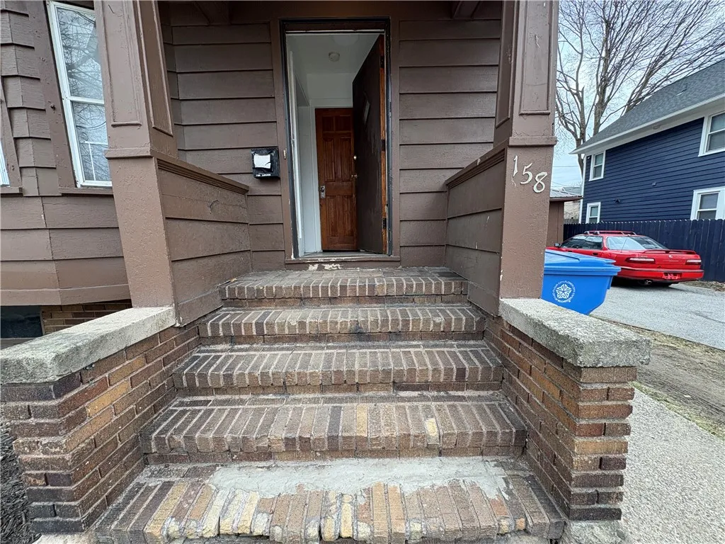 343 West Avenue, Rochester, New York 14611, Rochester, New York 14611, 6 Bedrooms Bedrooms, ,2 BathroomsBathrooms,Residential,Closed,343 West Avenue, Rochester, New York 14611,0,R1600773