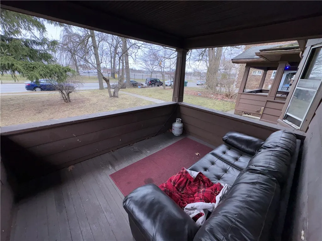 343 West Avenue, Rochester, New York 14611, Rochester, New York 14611, 6 Bedrooms Bedrooms, ,2 BathroomsBathrooms,Residential,Closed,343 West Avenue, Rochester, New York 14611,0,R1600773