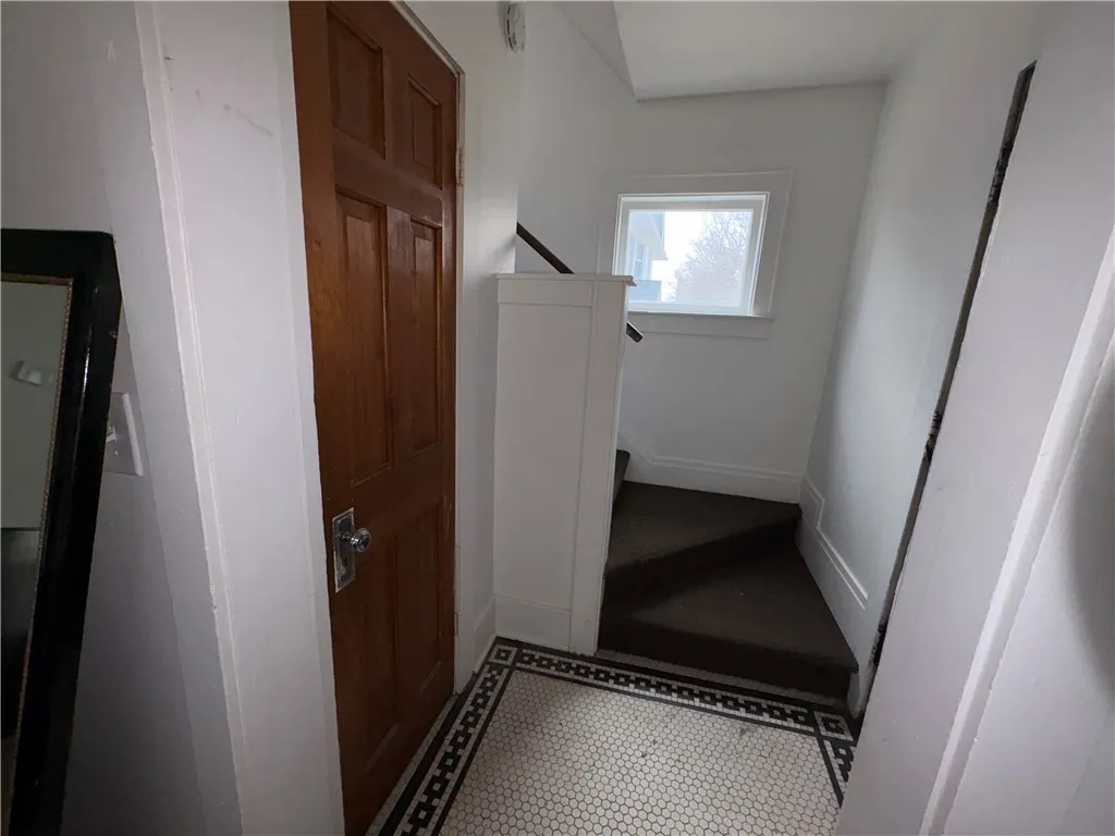 343 West Avenue, Rochester, New York 14611, Rochester, New York 14611, 6 Bedrooms Bedrooms, ,2 BathroomsBathrooms,Residential,Closed,343 West Avenue, Rochester, New York 14611,0,R1600773