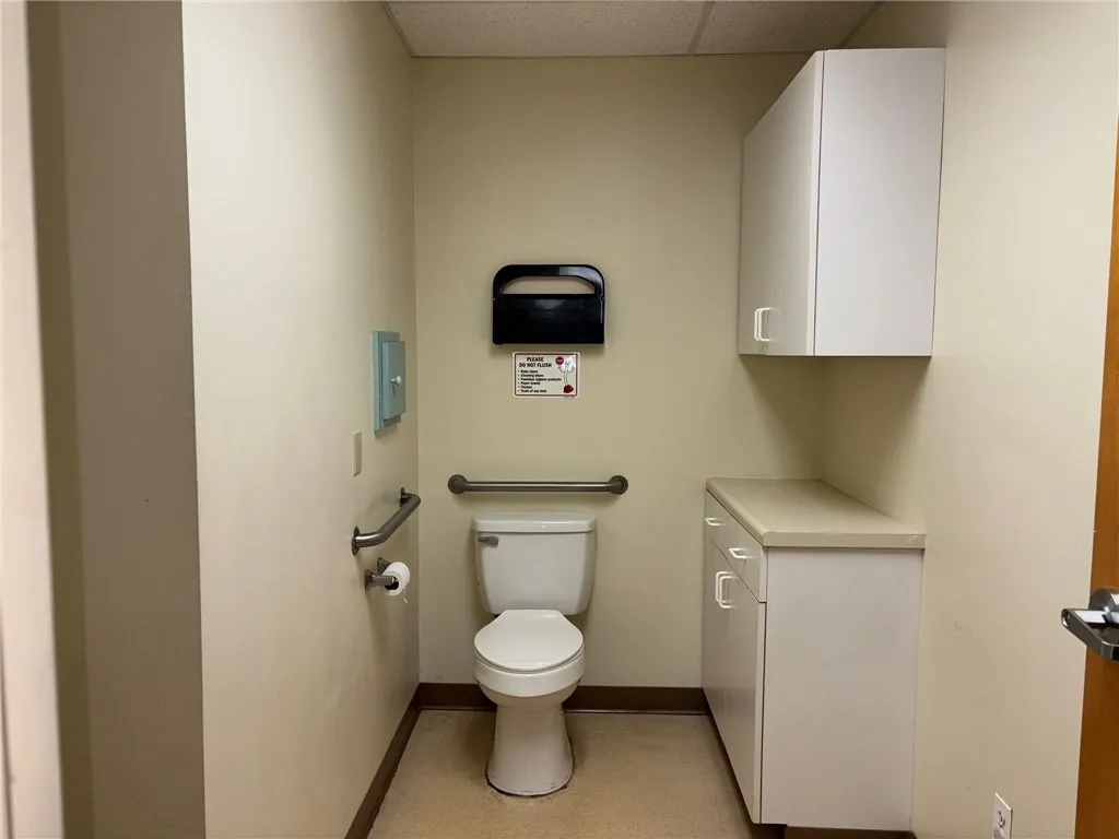 3101 West Ridge Road, Building C, Suite 331, Greece, New York 14626, 6 Rooms Rooms,Commercial Lease,For Rent,3101 West Ridge Road, Building C, Suite 331,R1600791