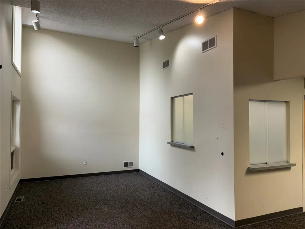 3101 West Ridge Road, Building C, Suite 331, Greece, New York 14626, 6 Rooms Rooms,Commercial Lease,For Rent,3101 West Ridge Road, Building C, Suite 331,R1600791