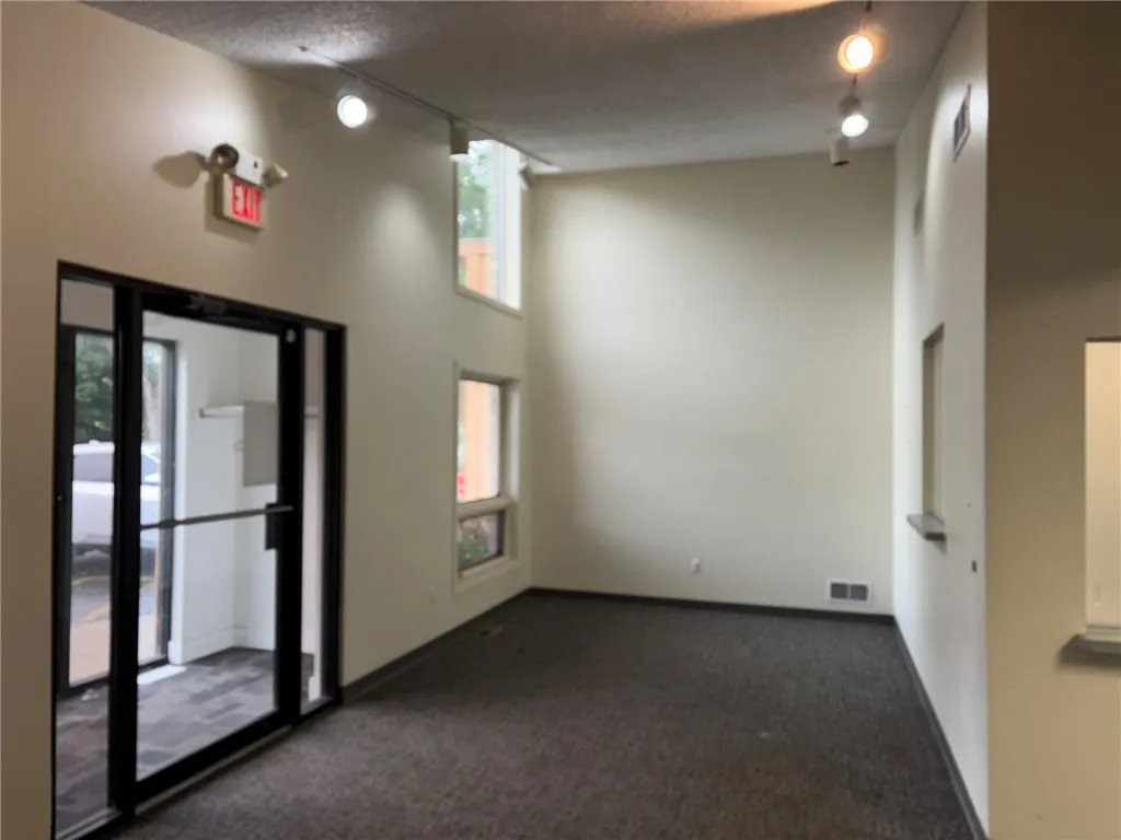 3101 West Ridge Road, Building C, Suite 331, Greece, New York 14626, 6 Rooms Rooms,Commercial Lease,For Rent,3101 West Ridge Road, Building C, Suite 331,R1600791