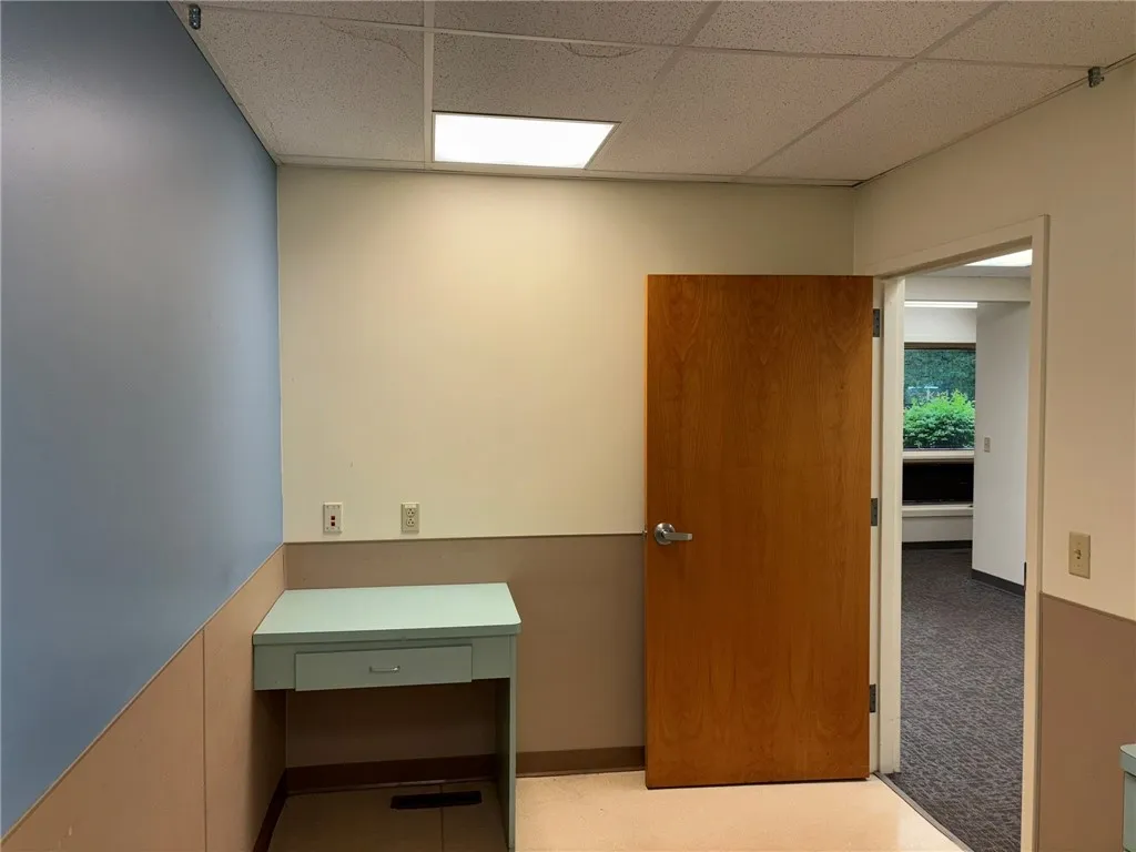 3101 West Ridge Road, Building C, Suite 331, Greece, New York 14626, 6 Rooms Rooms,Commercial Lease,For Rent,3101 West Ridge Road, Building C, Suite 331,R1600791