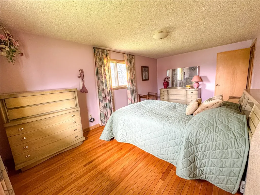 8092 East Main Road, Leroy, New York 14482, Leroy, New York 14482, 3 Bedrooms Bedrooms, 8 Rooms Rooms,1 BathroomBathrooms,Residential,Closed,8092 East Main Road, Leroy, New York 14482,R1601621