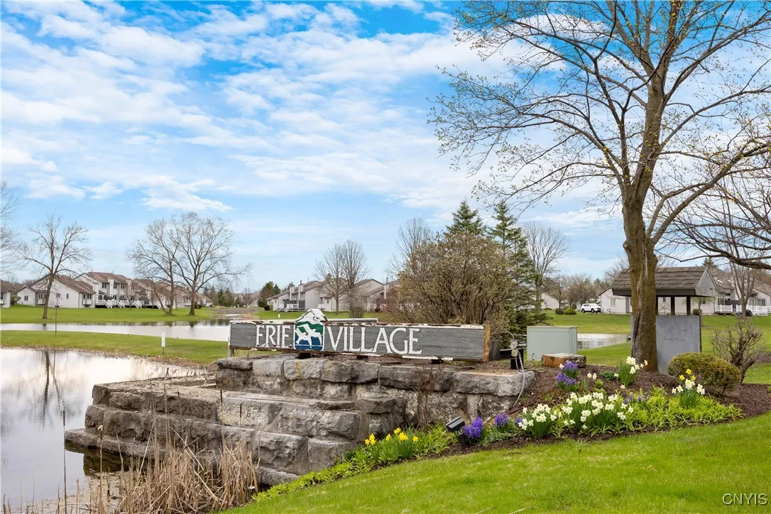 432 Summerhaven N, Manlius, New York 13057, Manlius, New York 13057, 2 Bedrooms Bedrooms, 6 Rooms Rooms,1 BathroomBathrooms,Residential,Closed,432 Summerhaven N, Manlius, New York 13057,0,S1601642