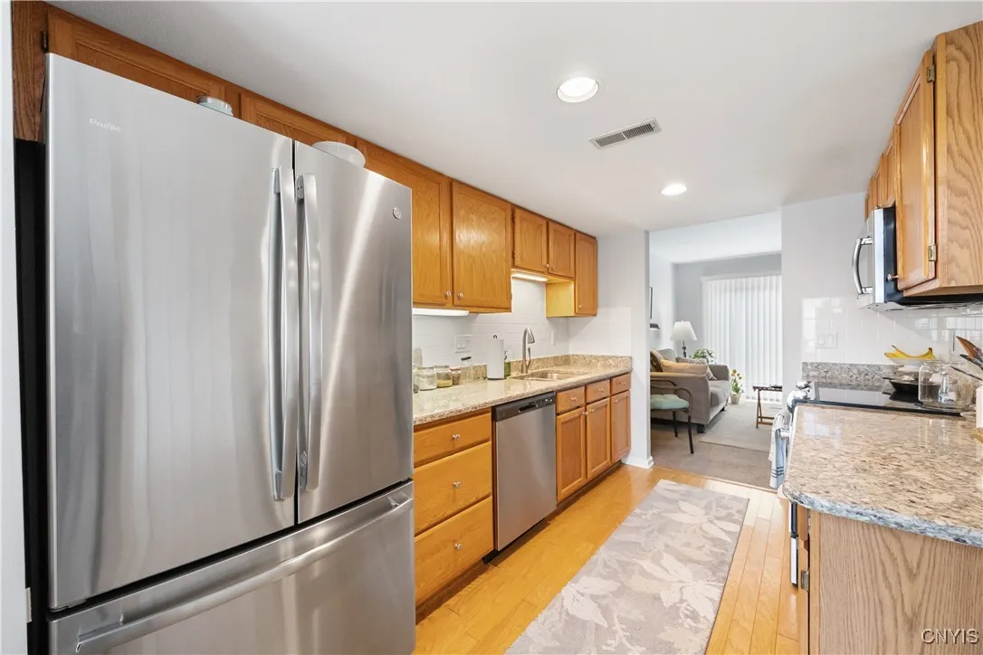 432 Summerhaven N, Manlius, New York 13057, Manlius, New York 13057, 2 Bedrooms Bedrooms, 6 Rooms Rooms,1 BathroomBathrooms,Residential,Closed,432 Summerhaven N, Manlius, New York 13057,0,S1601642