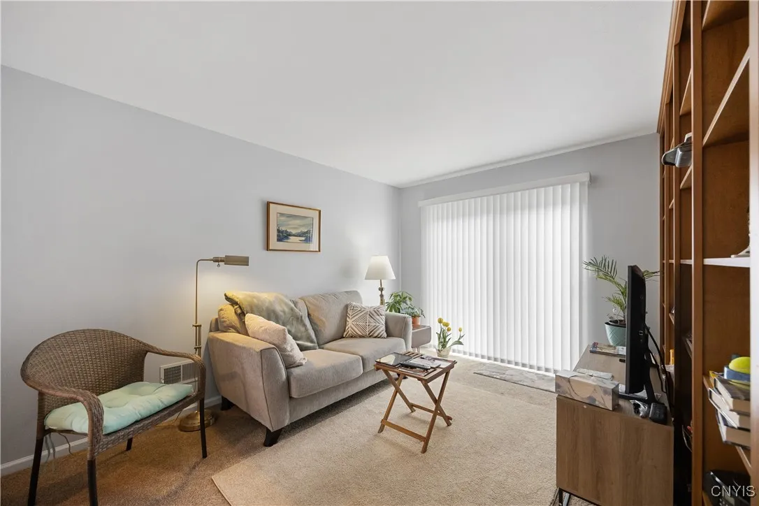 432 Summerhaven N, Manlius, New York 13057, Manlius, New York 13057, 2 Bedrooms Bedrooms, 6 Rooms Rooms,1 BathroomBathrooms,Residential,Closed,432 Summerhaven N, Manlius, New York 13057,0,S1601642