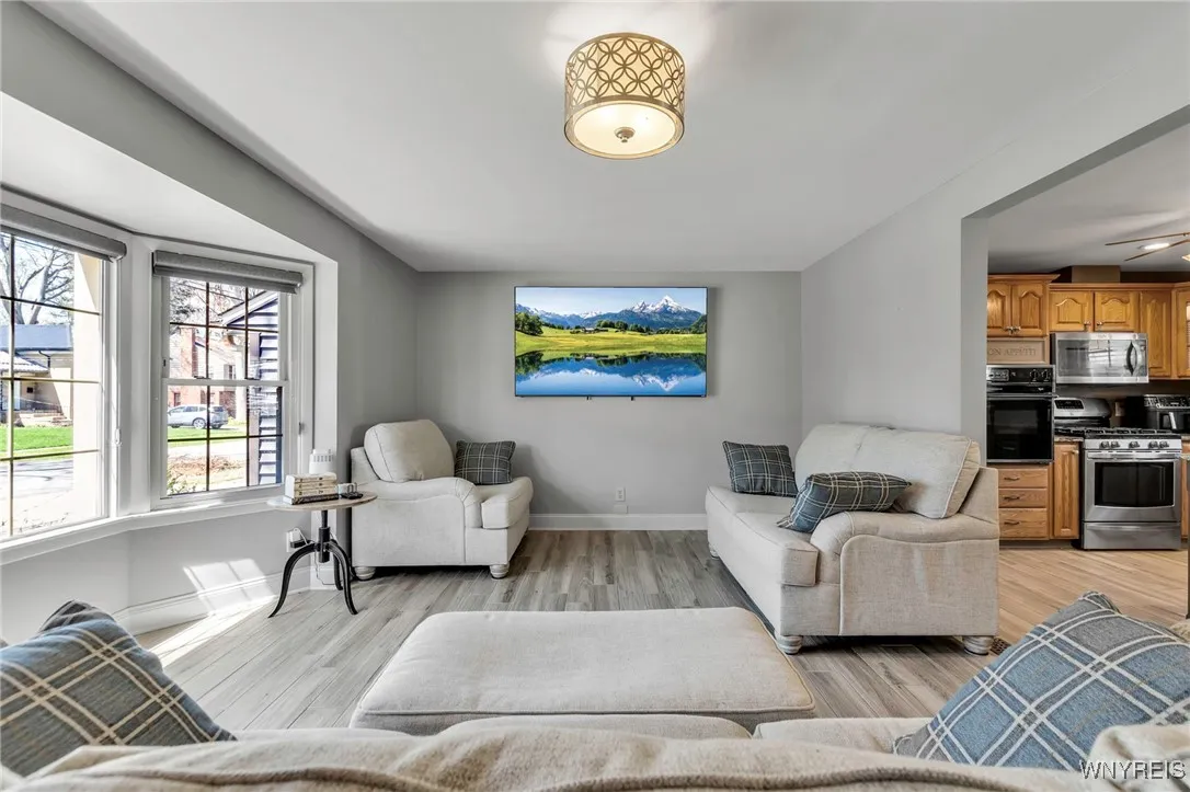 4 Robert Street, Hamburg, New York 14075, Hamburg, New York 14075, 3 Bedrooms Bedrooms, 7 Rooms Rooms,2 BathroomsBathrooms,Residential,Closed,4 Robert Street, Hamburg, New York 14075,0,B1601330