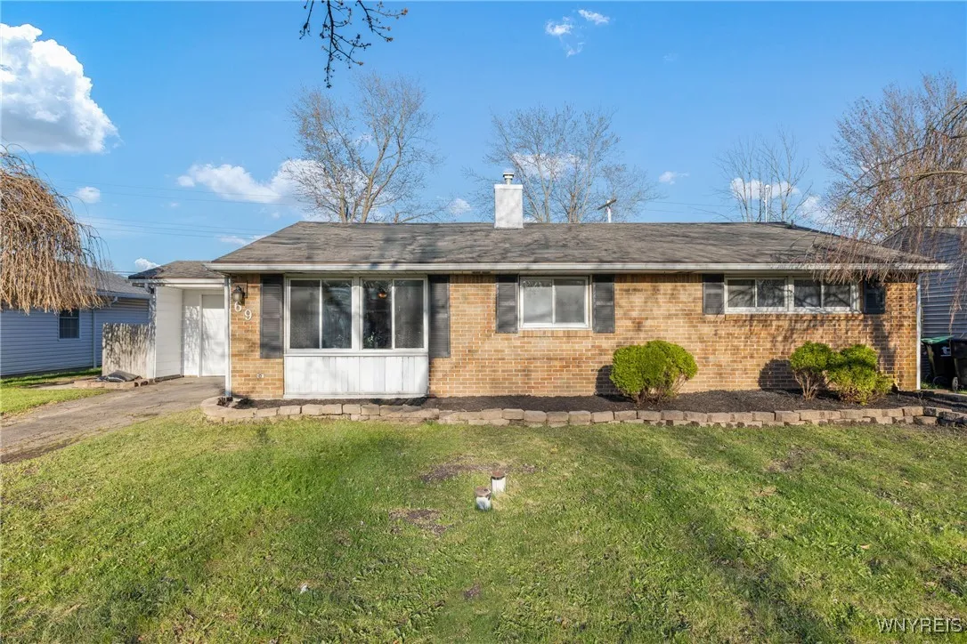 69 Burnside Drive, Tonawanda-town, New York 14150, Tonawanda, New York 14150, 3 Bedrooms Bedrooms, 7 Rooms Rooms,1 BathroomBathrooms,Residential,Closed,69 Burnside Drive, Tonawanda-town, New York 14150,0,B1601505