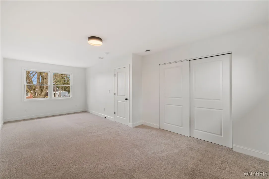 4387 Barton Road, Clarence, New York 14031, Clarence, New York 14031, 5 Bedrooms Bedrooms, 8 Rooms Rooms,2 BathroomsBathrooms,Residential,Closed,4387 Barton Road, Clarence, New York 14031,B1601648