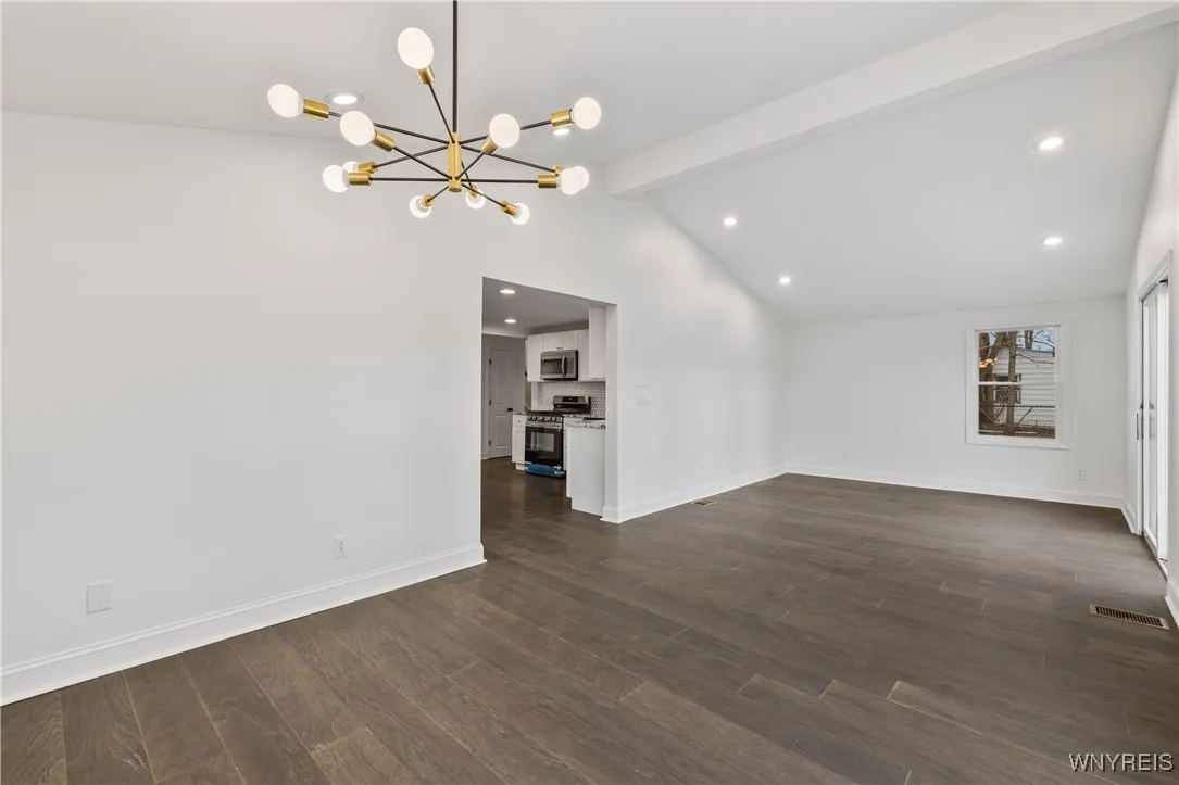4387 Barton Road, Clarence, New York 14031, Clarence, New York 14031, 5 Bedrooms Bedrooms, 8 Rooms Rooms,2 BathroomsBathrooms,Residential,Closed,4387 Barton Road, Clarence, New York 14031,B1601648