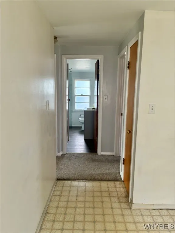 247 School Street, Tonawanda-town, New York 14217, Tonawanda, New York 14217, 5 Bedrooms Bedrooms, ,2 BathroomsBathrooms,Residential,Closed,247 School Street, Tonawanda-town, New York 14217,0,B1601041