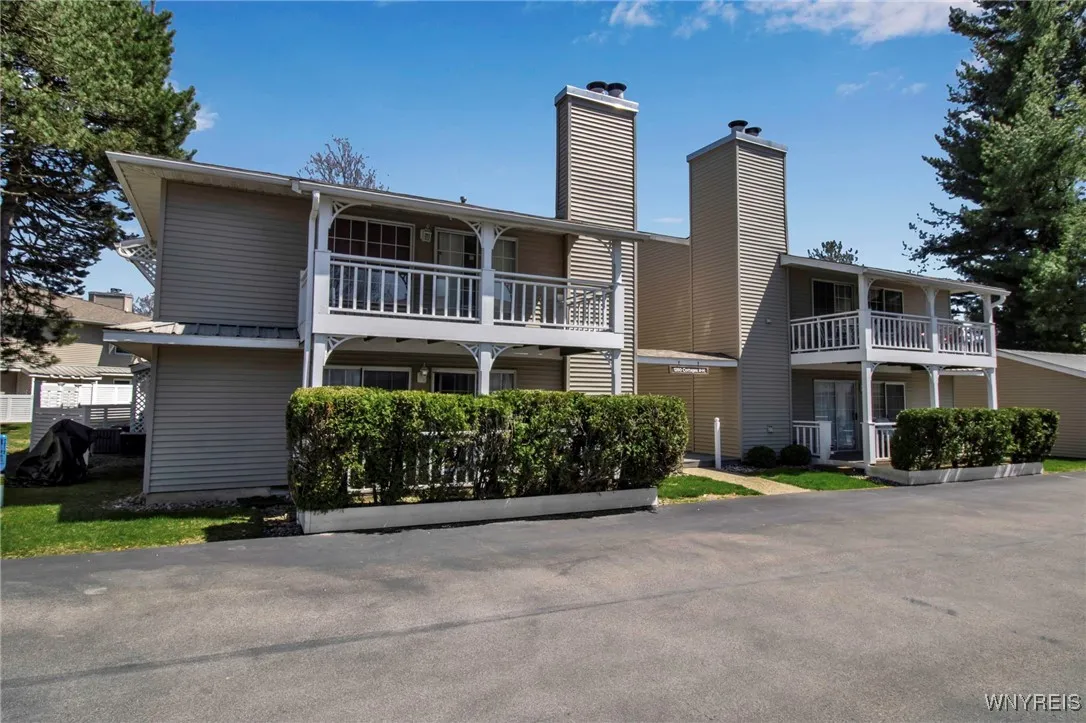 1260 Youngs Road F, Amherst, New York 14221, Amherst, New York 14221, 2 Bedrooms Bedrooms, 4 Rooms Rooms,1 BathroomBathrooms,Residential,Closed,1260 Youngs Road F, Amherst, New York 14221,0,B1601718