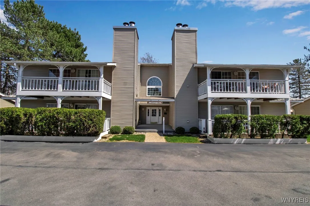 1260 Youngs Road F, Amherst, New York 14221, Amherst, New York 14221, 2 Bedrooms Bedrooms, 4 Rooms Rooms,1 BathroomBathrooms,Residential,Closed,1260 Youngs Road F, Amherst, New York 14221,0,B1601718