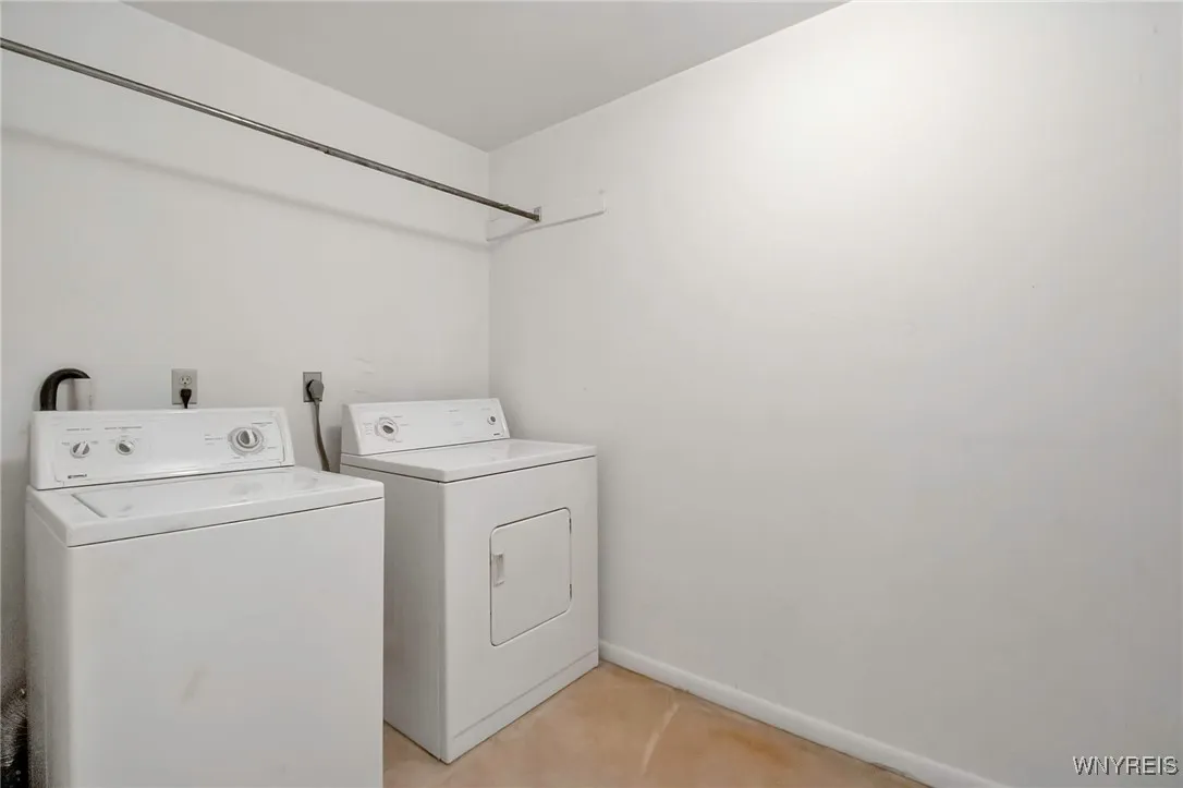 In-unit laundry off primary
