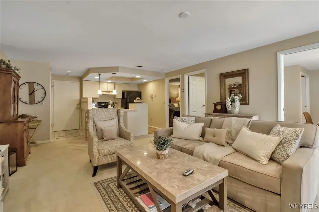 1260 Youngs Road F, Amherst, New York 14221, Amherst, New York 14221, 2 Bedrooms Bedrooms, 4 Rooms Rooms,1 BathroomBathrooms,Residential,Closed,1260 Youngs Road F, Amherst, New York 14221,0,B1601718