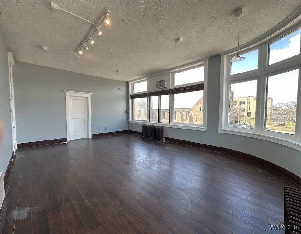 1413 Hertel Avenue, Buffalo, New York 14216, Buffalo, New York 14216, ,Commercial Lease,Closed,1413 Hertel Avenue, Buffalo, New York 14216,0,B1601744