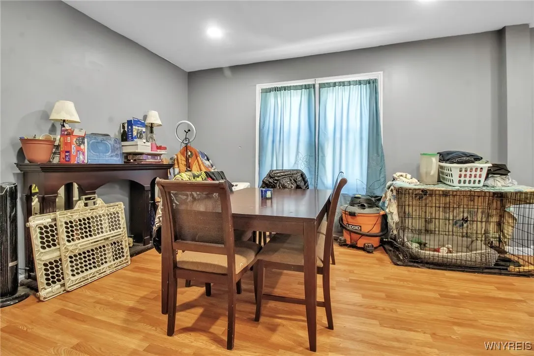 199 Amber Street, Buffalo, New York 14220, Buffalo, New York 14220, 3 Bedrooms Bedrooms, ,2 BathroomsBathrooms,Residential,Closed,199 Amber Street, Buffalo, New York 14220,B1601480
