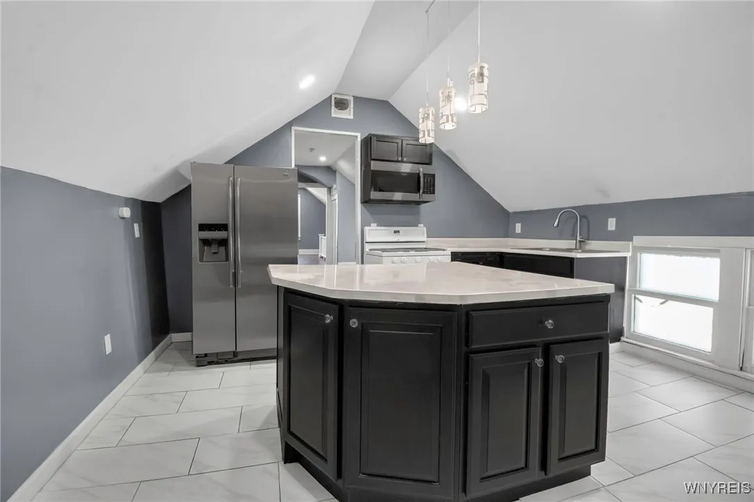 199 Amber Street, Buffalo, New York 14220, Buffalo, New York 14220, 3 Bedrooms Bedrooms, ,2 BathroomsBathrooms,Residential,Closed,199 Amber Street, Buffalo, New York 14220,B1601480