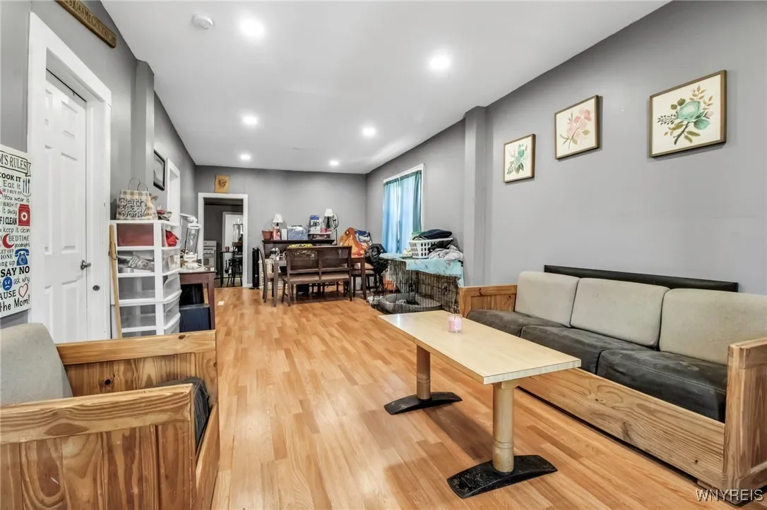 199 Amber Street, Buffalo, New York 14220, Buffalo, New York 14220, 3 Bedrooms Bedrooms, ,2 BathroomsBathrooms,Residential,Closed,199 Amber Street, Buffalo, New York 14220,B1601480