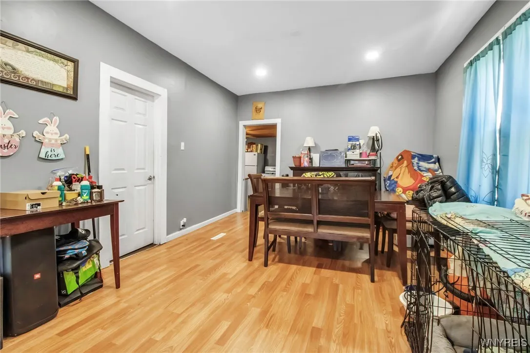199 Amber Street, Buffalo, New York 14220, Buffalo, New York 14220, 3 Bedrooms Bedrooms, ,2 BathroomsBathrooms,Residential,Closed,199 Amber Street, Buffalo, New York 14220,B1601480