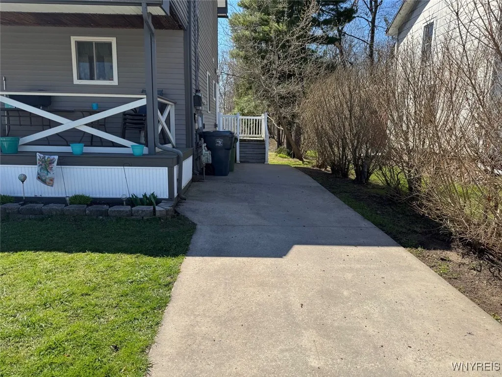 9 North Hartland Street, Royalton, New York 14105, Royalton, New York 14105, 4 Bedrooms Bedrooms, ,2 BathroomsBathrooms,Residential,Closed,9 North Hartland Street, Royalton, New York 14105,0,B1601702