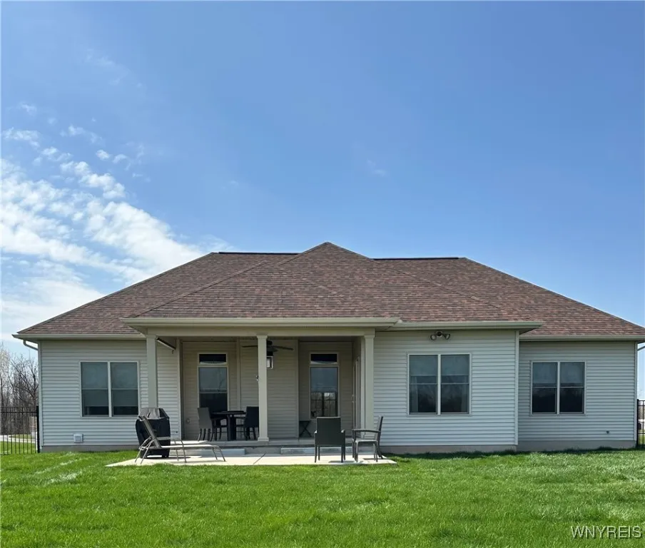 5111 Anfield Road, Clarence, New York 14221, Clarence, New York 14221, 2 Bedrooms Bedrooms, 8 Rooms Rooms,2 BathroomsBathrooms,Residential,Closed,5111 Anfield Road, Clarence, New York 14221,0,B1601779