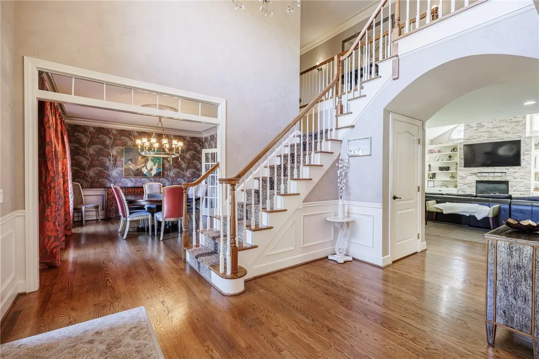 Two story foyer