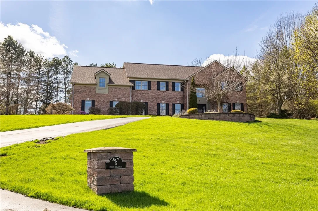 5 Ponds Edge Way, Pittsford, New York 14534, Pittsford, New York 14534, 6 Bedrooms Bedrooms, 11 Rooms Rooms,5 BathroomsBathrooms,Residential,Closed,5 Ponds Edge Way, Pittsford, New York 14534,0,R1600932