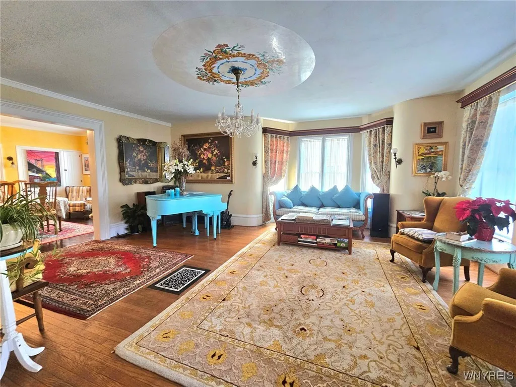 126 East Genesee Street, Manlius, New York 13066, Manlius, New York 13066, 7 Bedrooms Bedrooms, 12 Rooms Rooms,4 BathroomsBathrooms,Residential,For Sale,126 East Genesee Street, Manlius, New York 13066,0,B1601037