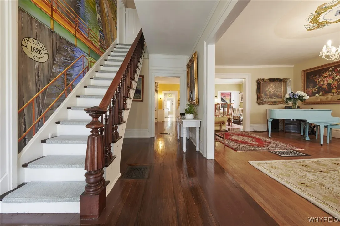 126 East Genesee Street, Manlius, New York 13066, Manlius, New York 13066, 7 Bedrooms Bedrooms, 12 Rooms Rooms,4 BathroomsBathrooms,Residential,For Sale,126 East Genesee Street, Manlius, New York 13066,0,B1601037