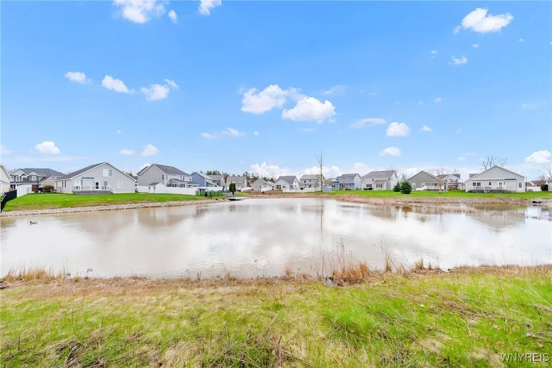 77 Waterway Lane, Amherst, New York 14228, Amherst, New York 14228, 4 Bedrooms Bedrooms, 8 Rooms Rooms,2 BathroomsBathrooms,Residential,Closed,77 Waterway Lane, Amherst, New York 14228,0,B1601811