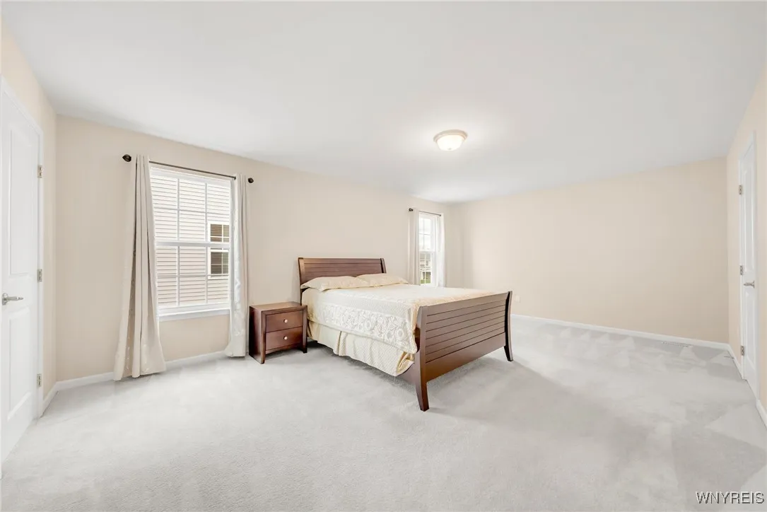 77 Waterway Lane, Amherst, New York 14228, Amherst, New York 14228, 4 Bedrooms Bedrooms, 8 Rooms Rooms,2 BathroomsBathrooms,Residential,Closed,77 Waterway Lane, Amherst, New York 14228,0,B1601811