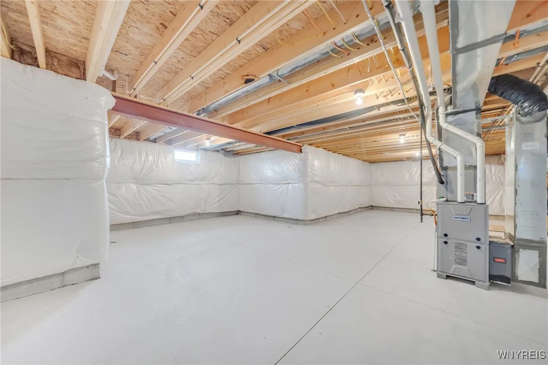77 Waterway Lane, Amherst, New York 14228, Amherst, New York 14228, 4 Bedrooms Bedrooms, 8 Rooms Rooms,2 BathroomsBathrooms,Residential,Closed,77 Waterway Lane, Amherst, New York 14228,0,B1601811