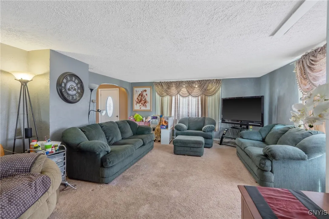 19 Whig Hill Road, West Monroe, New York 13167, West Monroe, New York 13167, 6 Bedrooms Bedrooms, 13 Rooms Rooms,4 BathroomsBathrooms,Residential,For Sale,19 Whig Hill Road, West Monroe, New York 13167,0,S1601836
