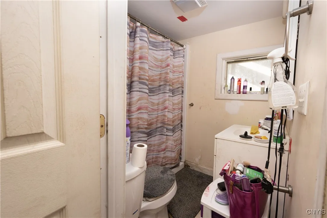 522 Stone Street, Oneida-inside, New York 13421, Oneida, New York 13421, 4 Bedrooms Bedrooms, 8 Rooms Rooms,1 BathroomBathrooms,Residential,For Sale,522 Stone Street, Oneida-inside, New York 13421,S1600291