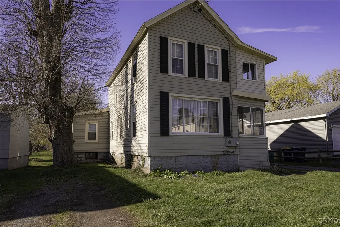 522 Stone Street, Oneida-inside, New York 13421, Oneida, New York 13421, 4 Bedrooms Bedrooms, 8 Rooms Rooms,1 BathroomBathrooms,Residential,For Sale,522 Stone Street, Oneida-inside, New York 13421,S1600291