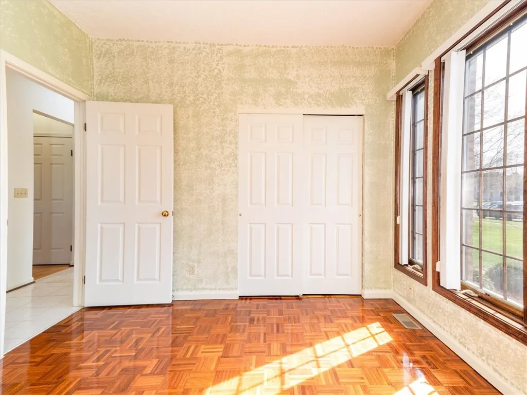 152 Country Wood Lndg, Greece, New York 14626, Greece, New York 14626, 4 Bedrooms Bedrooms, 9 Rooms Rooms,2 BathroomsBathrooms,Residential,Closed,152 Country Wood Lndg, Greece, New York 14626,0,R1601769