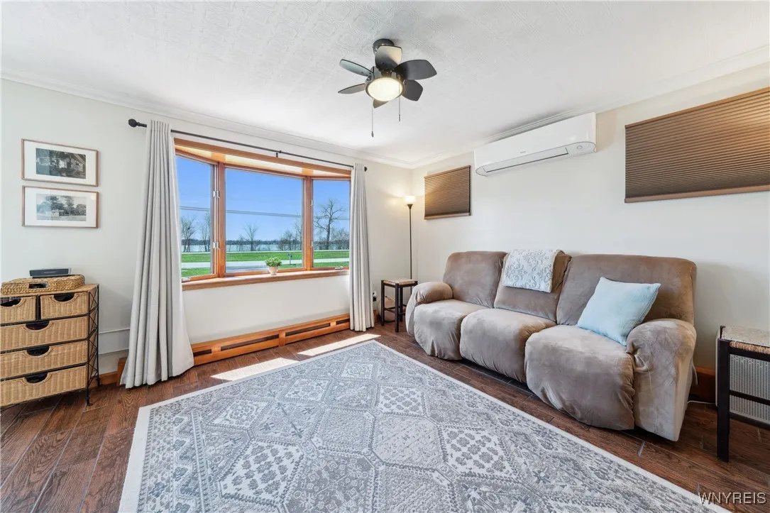 1583 W River Road, Grand Island, New York 14072, Grand Island, New York 14072, 2 Bedrooms Bedrooms, 4 Rooms Rooms,2 BathroomsBathrooms,Residential,Closed,1583 W River Road, Grand Island, New York 14072,0,B1601715