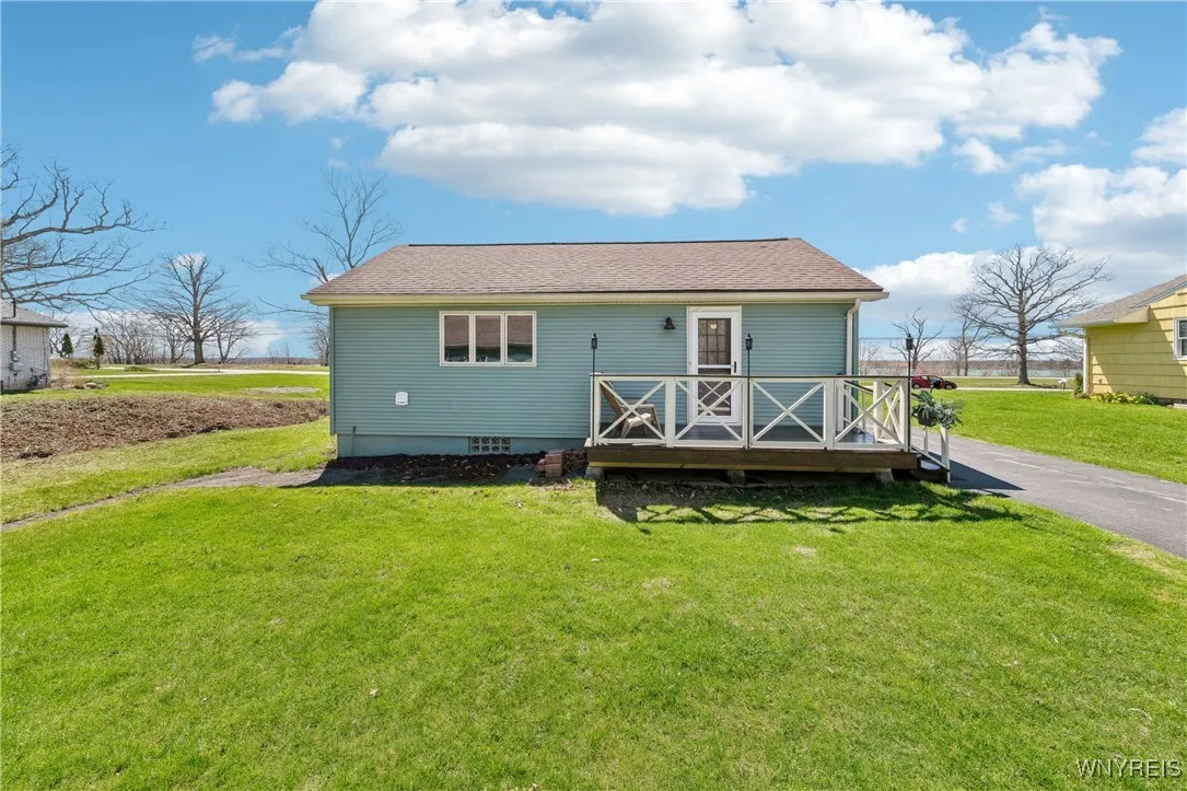1583 W River Road, Grand Island, New York 14072, Grand Island, New York 14072, 2 Bedrooms Bedrooms, 4 Rooms Rooms,2 BathroomsBathrooms,Residential,Closed,1583 W River Road, Grand Island, New York 14072,0,B1601715