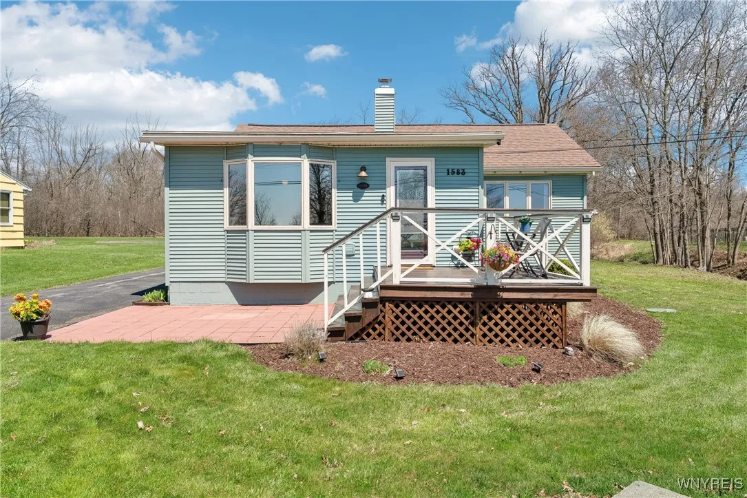 1583 W River Road, Grand Island, New York 14072, Grand Island, New York 14072, 2 Bedrooms Bedrooms, 4 Rooms Rooms,2 BathroomsBathrooms,Residential,Closed,1583 W River Road, Grand Island, New York 14072,0,B1601715