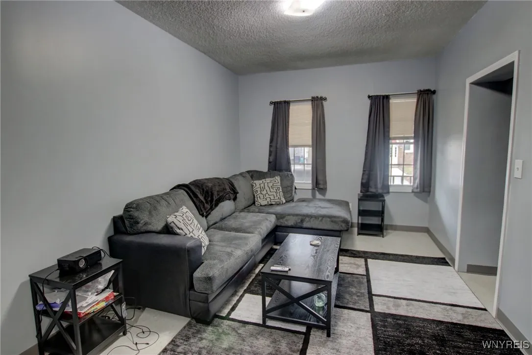 561 West Avenue, Buffalo, New York 14213, Buffalo, New York 14213, 4 Bedrooms Bedrooms, ,3 BathroomsBathrooms,Residential,For Sale,561 West Avenue, Buffalo, New York 14213,0,B1601103