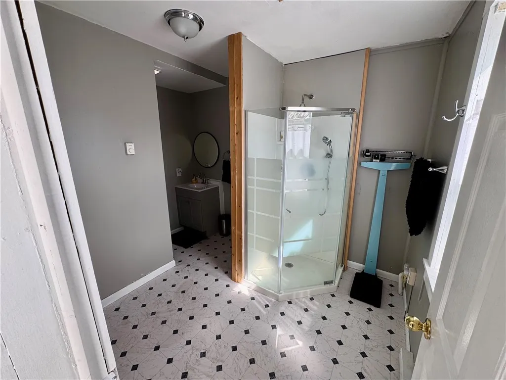 apartment shower