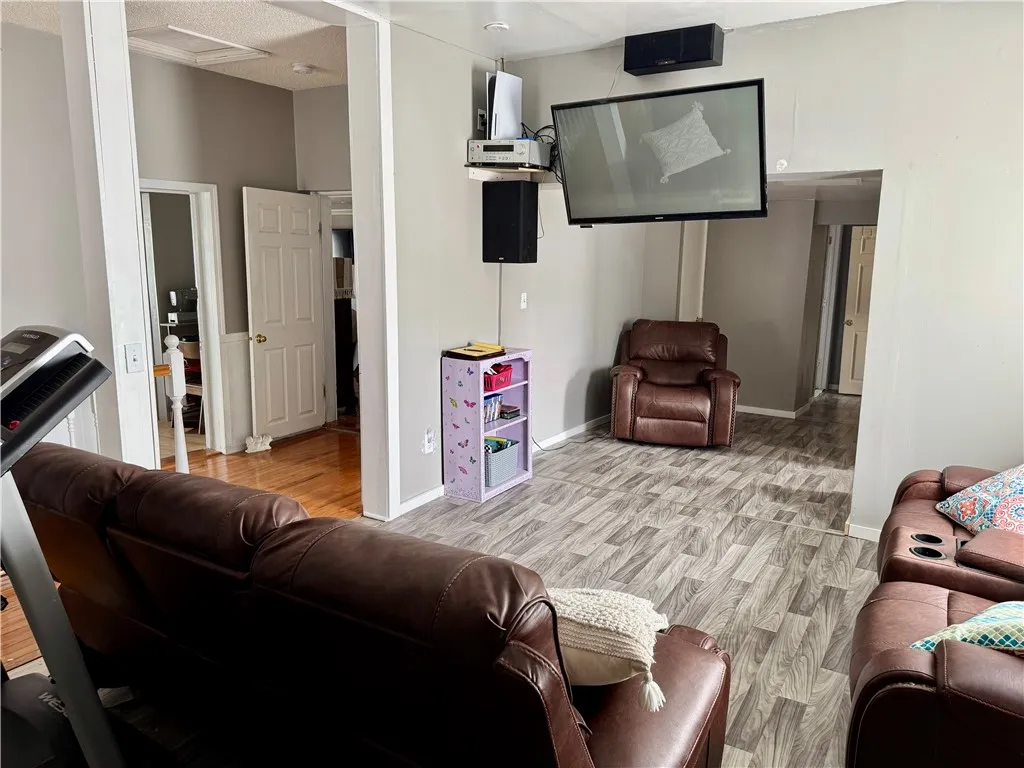 2nd floor entertainment area