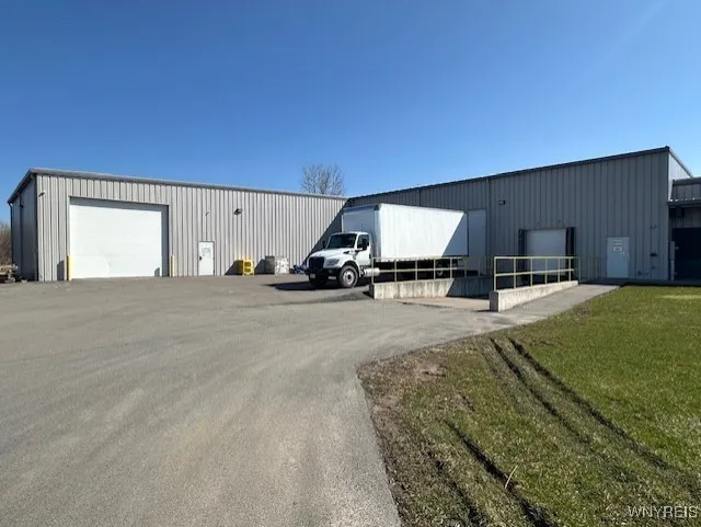 18 Lancaster Parkway, Lancaster, New York 14086, Lancaster, New York 14086, ,Commercial Sale,Closed,18 Lancaster Parkway, Lancaster, New York 14086,0,B1601712