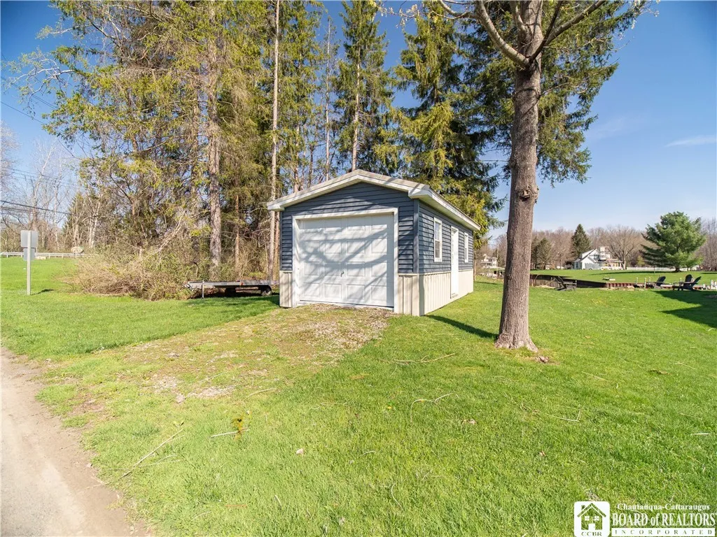 5880 Cardinal Road, Chautauqua, New York 14757, Chautauqua, New York 14757, 3 Bedrooms Bedrooms, 9 Rooms Rooms,1 BathroomBathrooms,Residential,Closed,5880 Cardinal Road, Chautauqua, New York 14757,0,R1601357