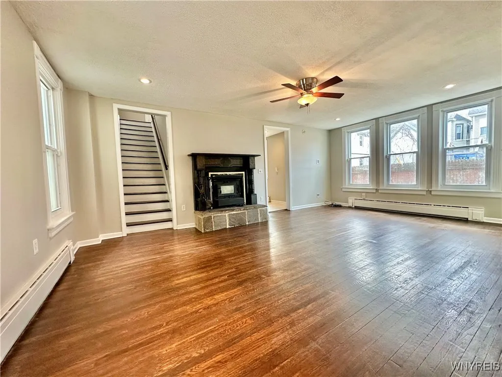 193 Parkdale Avenue, Buffalo, New York 14213, Buffalo, New York 14213, 3 Bedrooms Bedrooms, 8 Rooms Rooms,1 BathroomBathrooms,Residential,Closed,193 Parkdale Avenue, Buffalo, New York 14213,0,B1601978