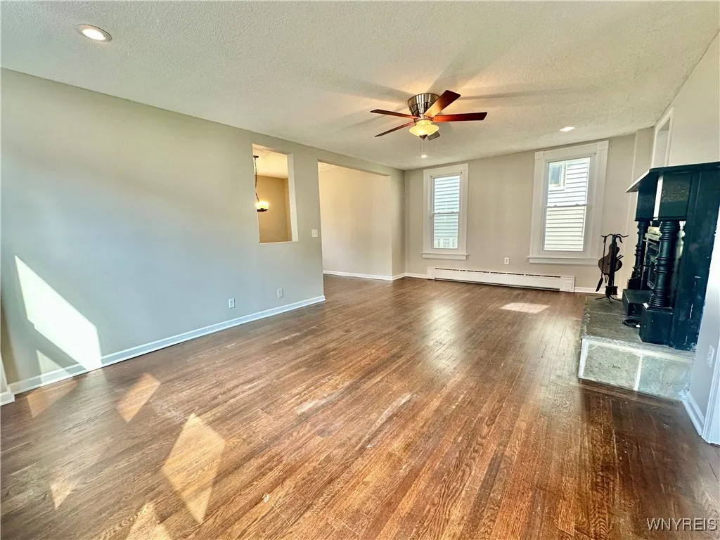 193 Parkdale Avenue, Buffalo, New York 14213, Buffalo, New York 14213, 3 Bedrooms Bedrooms, 8 Rooms Rooms,1 BathroomBathrooms,Residential,Closed,193 Parkdale Avenue, Buffalo, New York 14213,0,B1601978